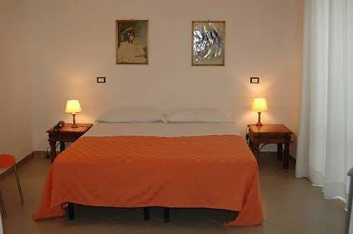 Hotel Moderno Trapani 2*,  Włochy